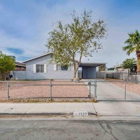 Cozy Home! 16 Min Away From Strip And Fremont Las Vegas Luaran gambar