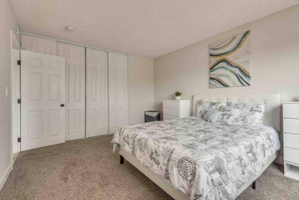Cozy Home! 16 Min Away From Strip And Fremont Las Vegas Luaran gambar